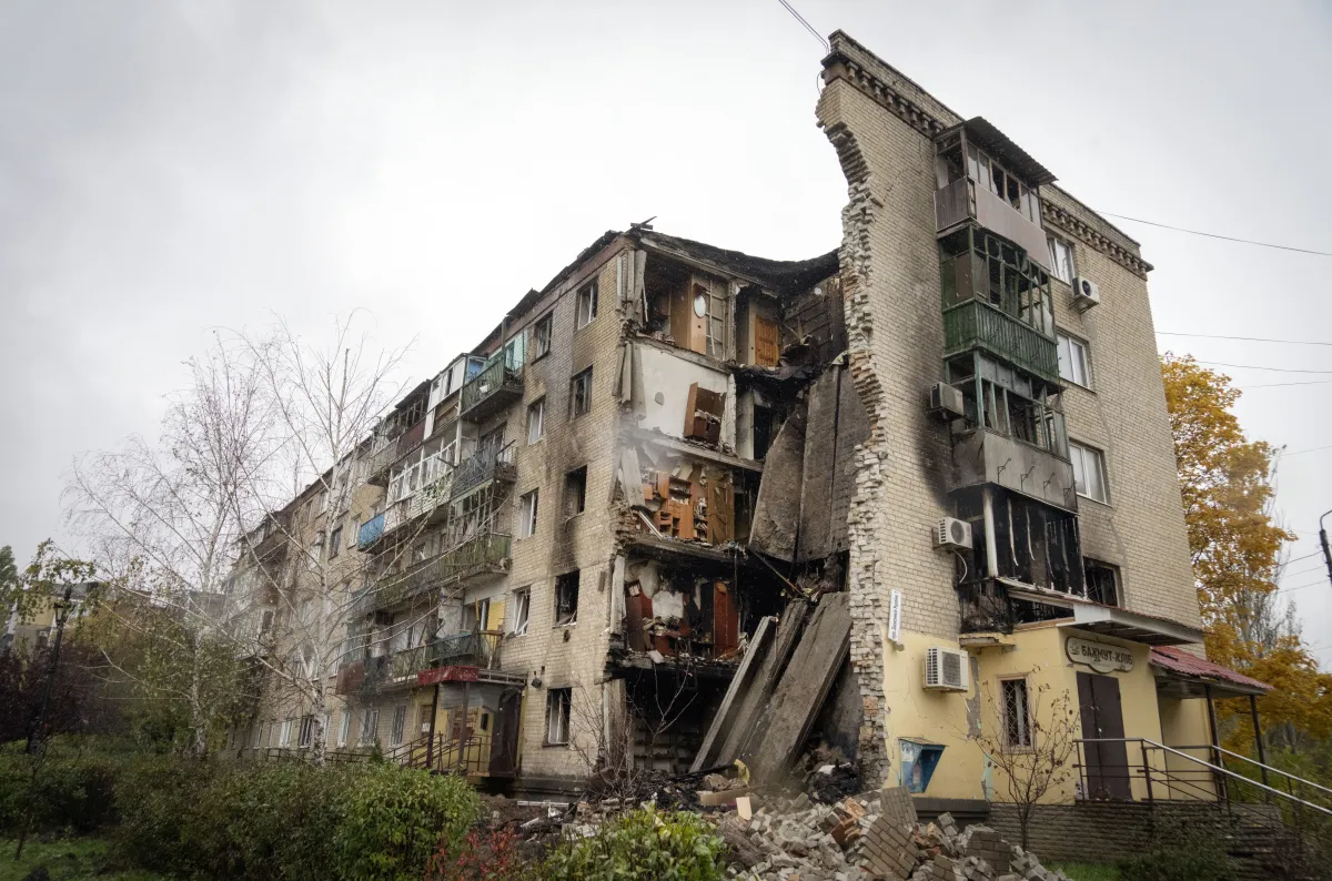 रूस के हमले में क्षतिग्रस्त यूक्रेन की इमारत (फाइल फोटो)- India TV Hindi
