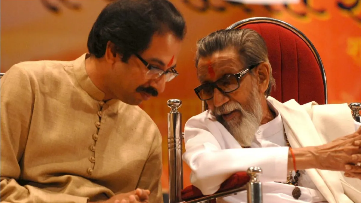 Uddhav Thackeray and Bal Thackeray- India TV Hindi