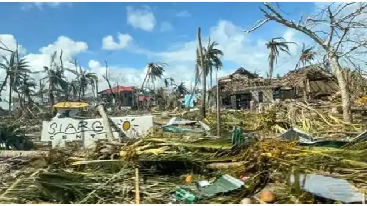 फिलीपींस में तूफान ने मचाई तबाही- India TV Hindi