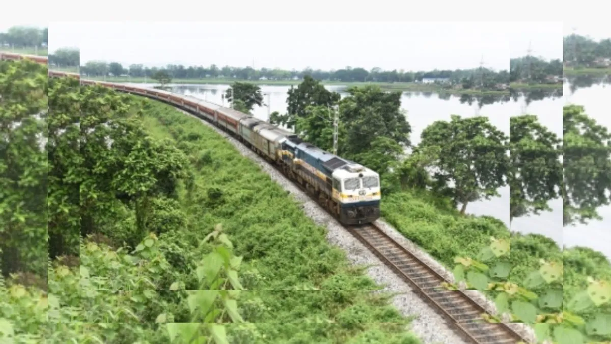 भारत की सबसे लंबी ट्रेन से यात्रा आसान, यहां जानें- India TV Paisa