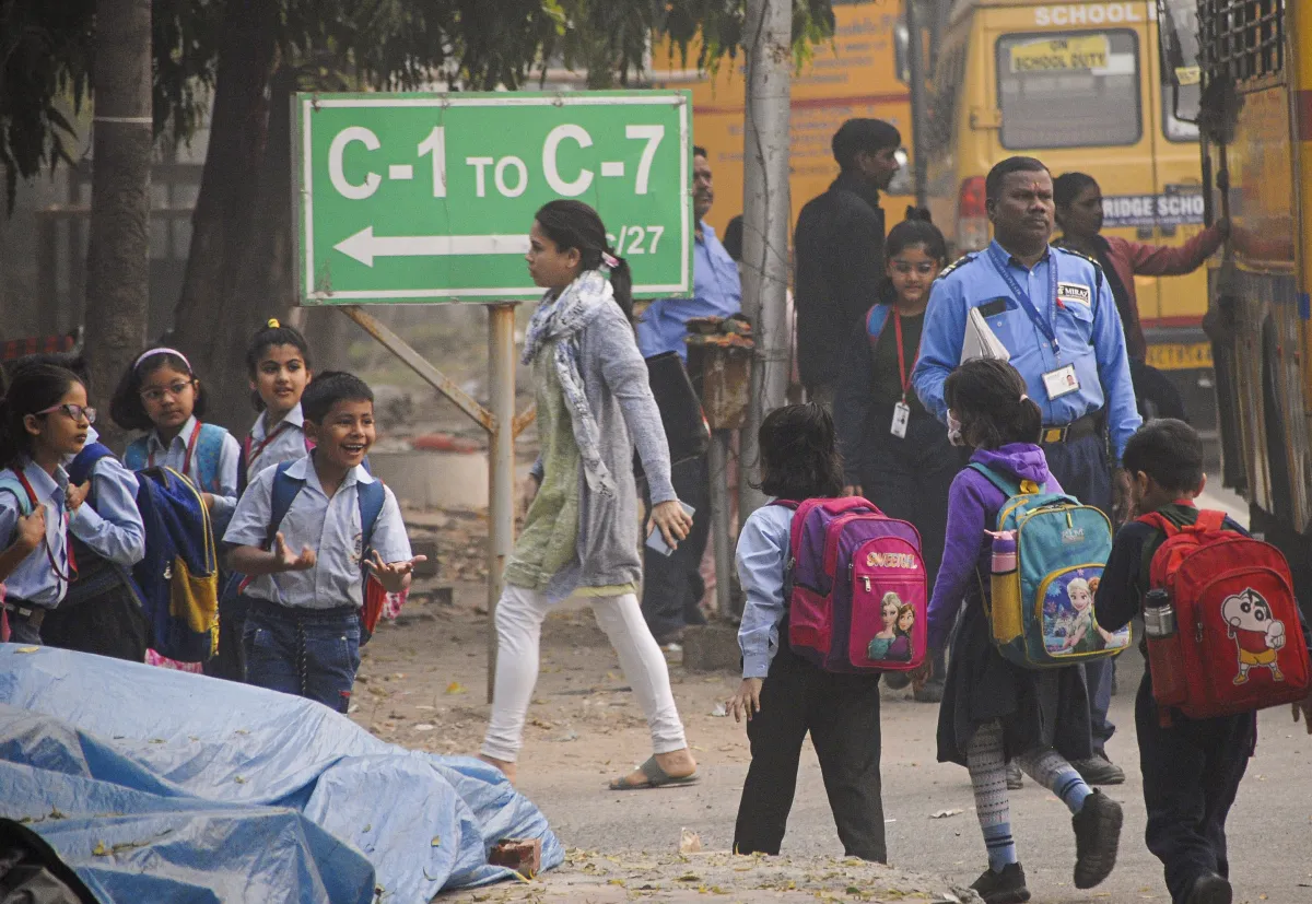 नोएडा में 9 नवंबर से खुल जाएंगे स्कूल- India TV Hindi