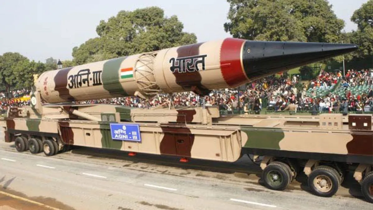 भारत ने अग्नि-3 मिसाइल का प्रक्षेपण किया - India TV Hindi
