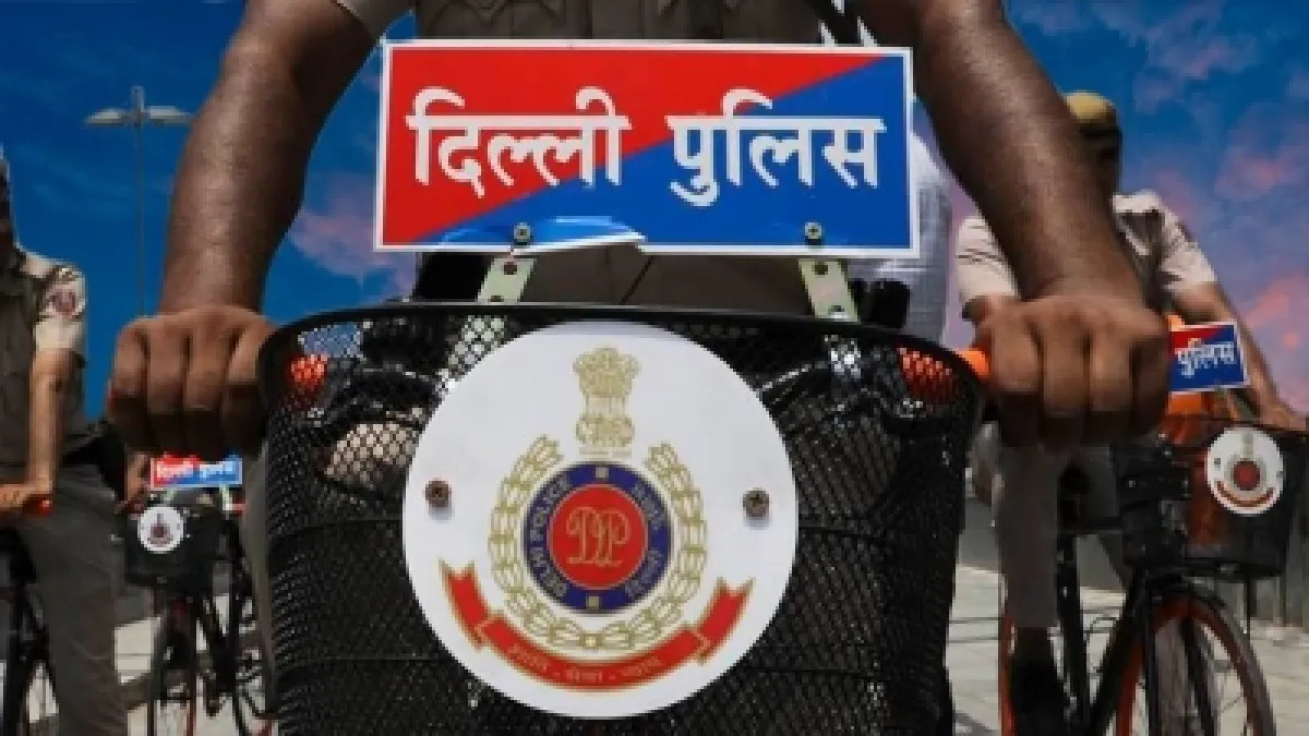 दिल्ली पुलिस ने 40 UPSC कैंडिडेट्स को गिरफ्तार किया।- India TV Hindi