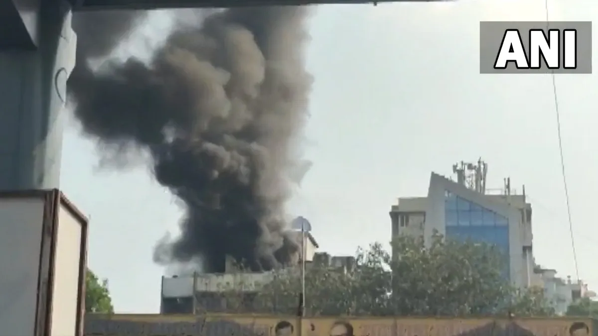 घाटकोपर में एक इमारत में लगी आग- India TV Hindi