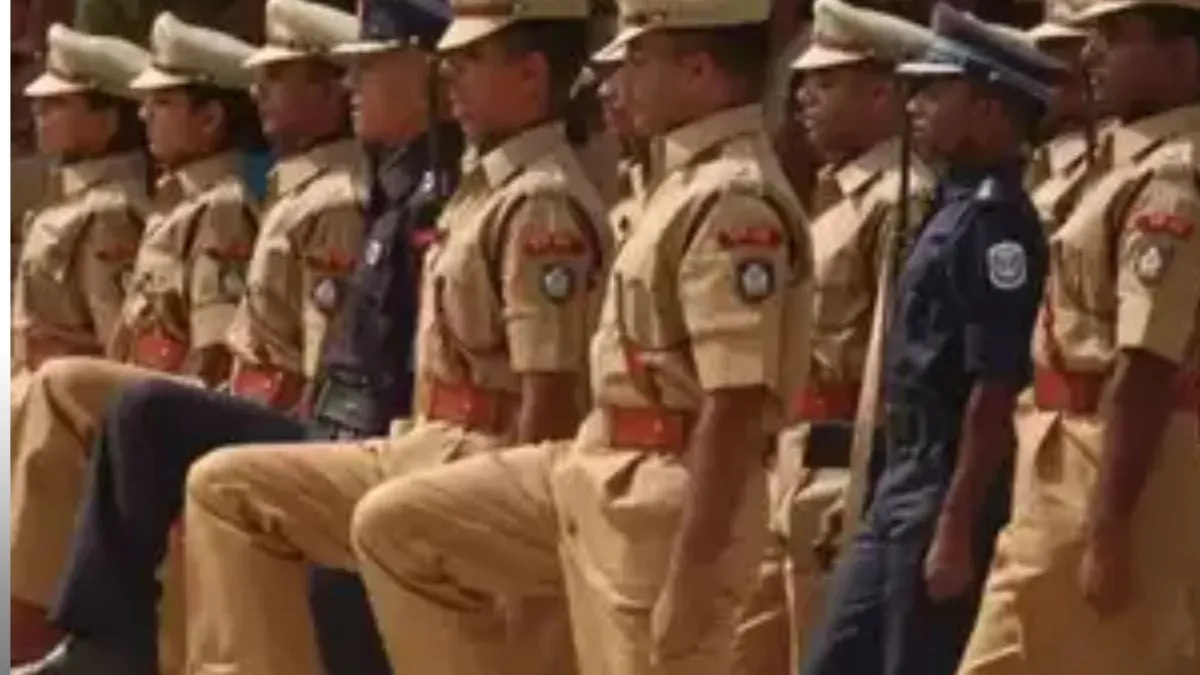 ओडिशा पुलिस में निकली 4790 पदों पर भर्ती- India TV Hindi