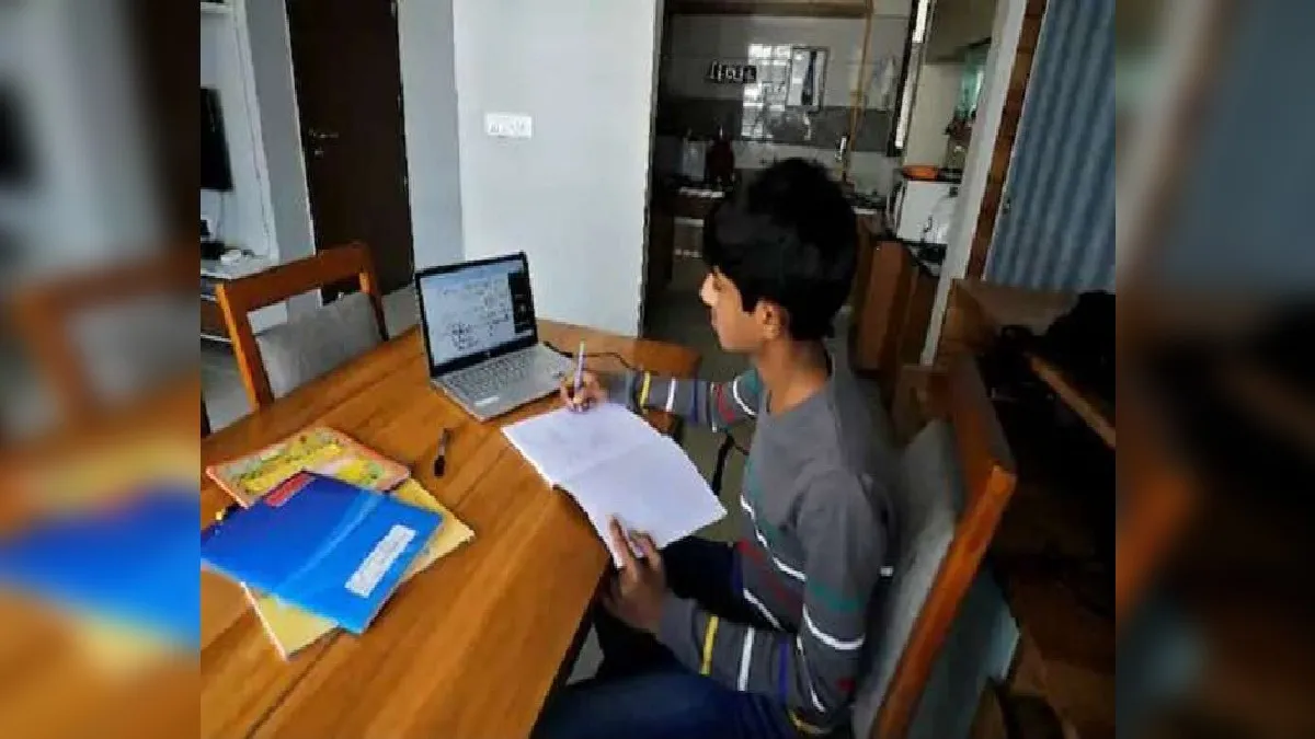 इलाहाबाद हाईकोर्ट का सभी स्कूलों को 15% फीस माफ करने का आदेश (सांकेतिक फोटो- India TV Hindi