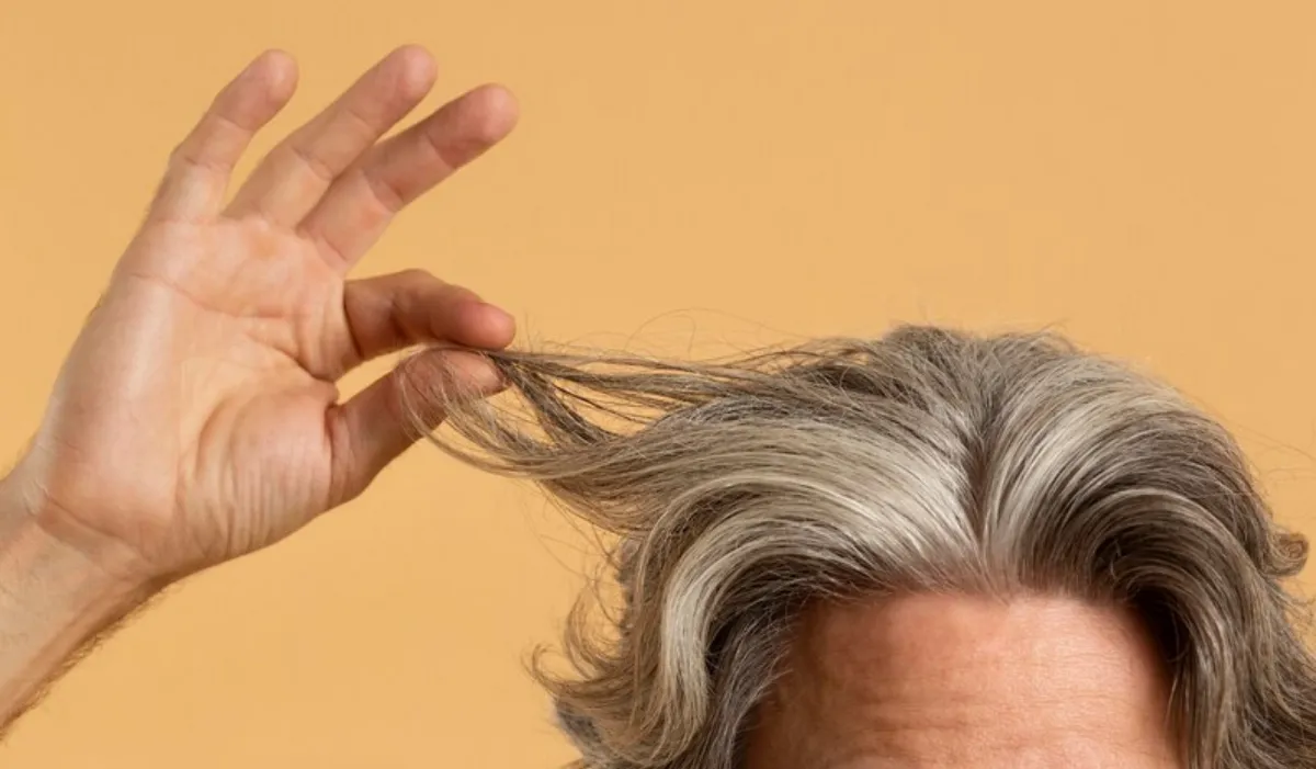 Grey Hair Deficiency - India TV Hindi