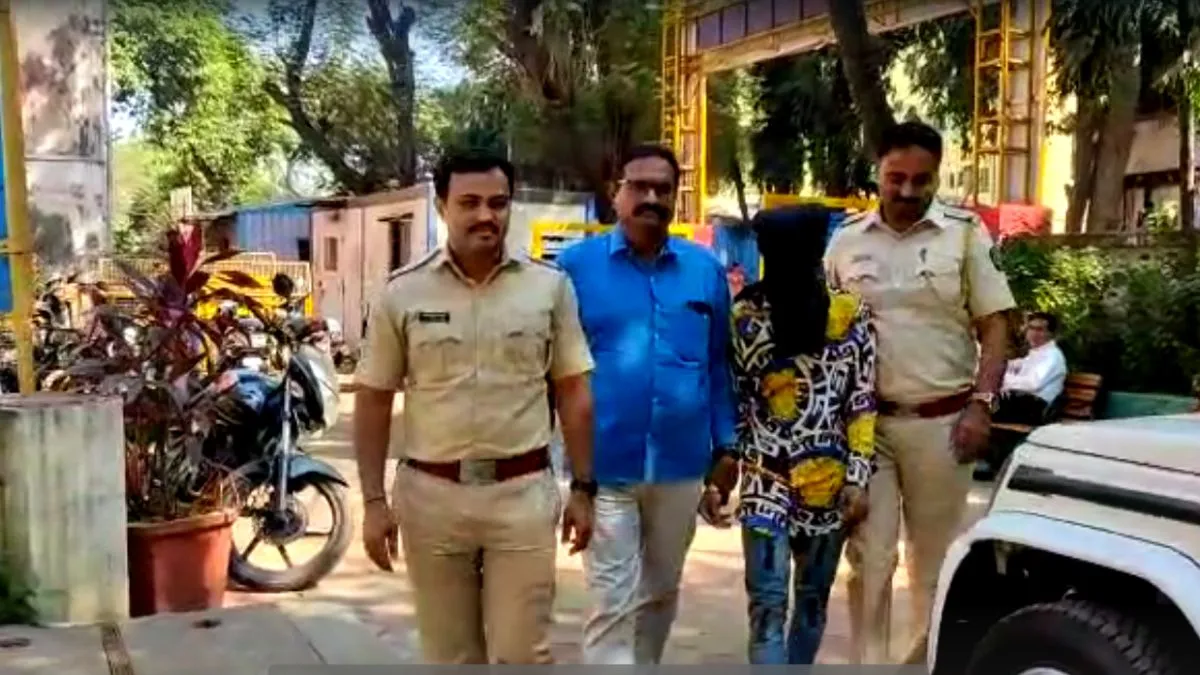 मलाड पुलिस ने आरोपी को किया गिरफ्तार - India TV Hindi