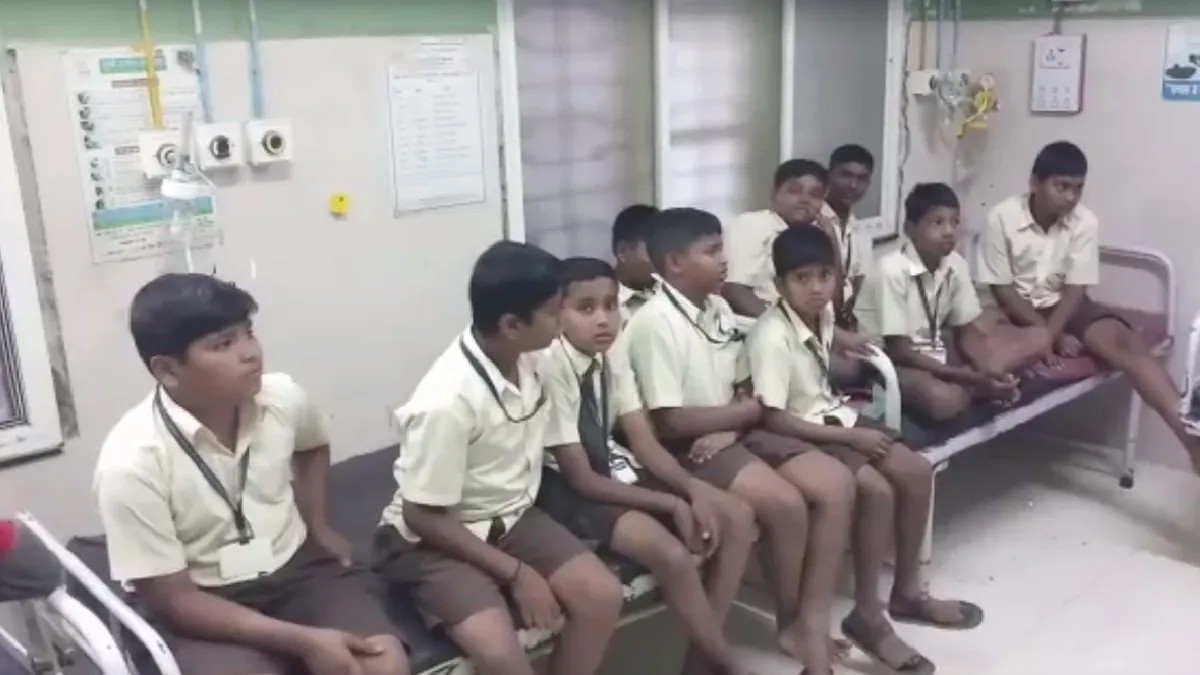 महाराष्ट्र के सांगली में मिड डे मील से छात्र बीमार- India TV Hindi