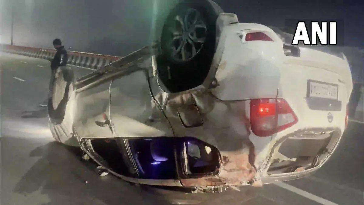 noida road accident- India TV Hindi
