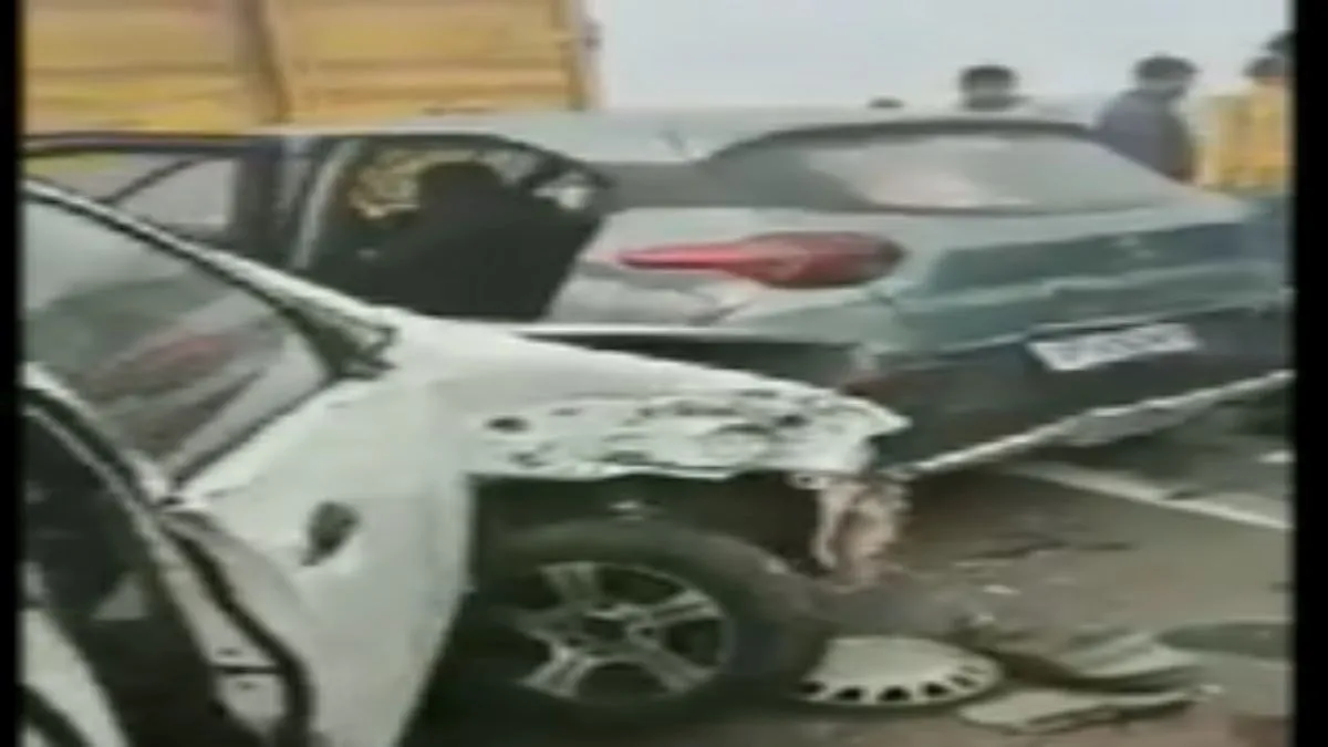 several vehicles collided on delhi meerut highway- India TV Hindi