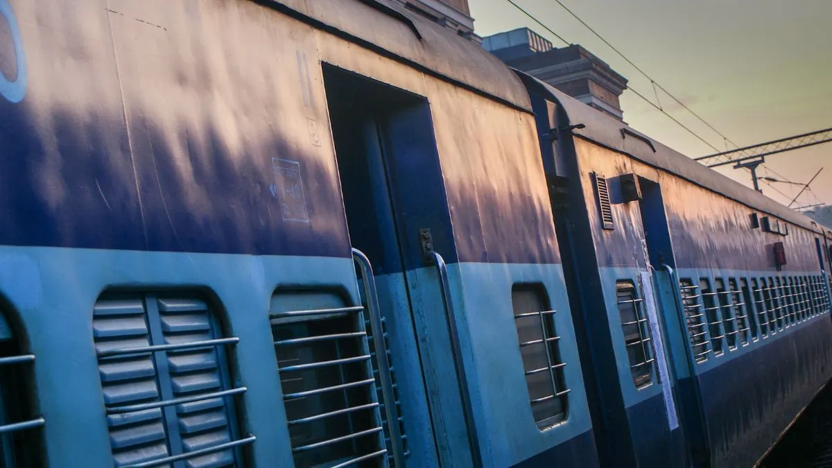 Indian Railway - India TV Paisa