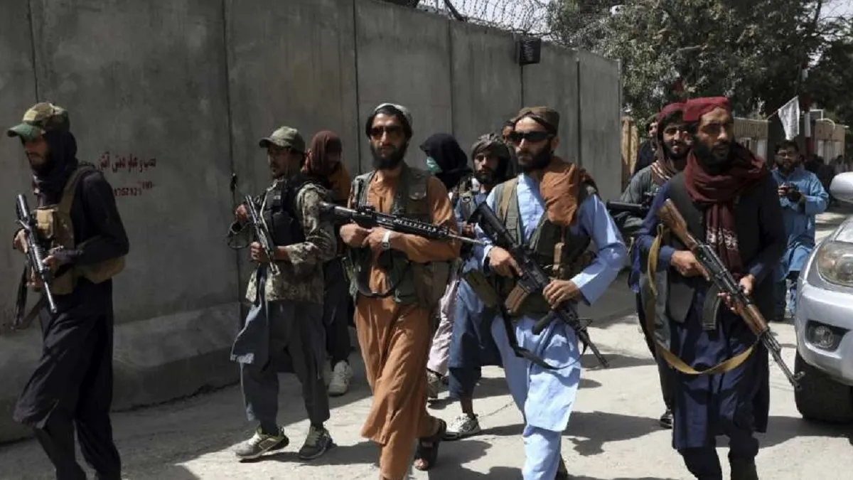 अफगानिस्तान में अब'डुप्लीकेट' तालिबान का खौफ, जनता को लूट रहे 'नकली आतंकवादी'- India TV Hindi