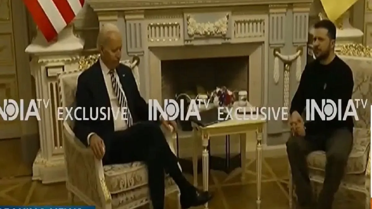 कीव में यूक्रेन के राष्ट्रपति जेलेंस्की से मुलाकात करते जो बाइडन- India TV Hindi