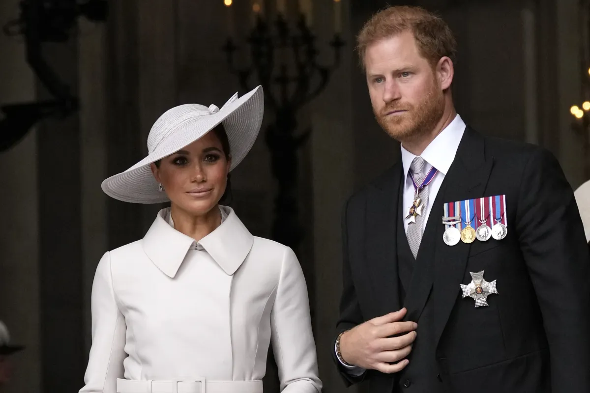 British Royal Family Prince Harry and Megan children get royal titles names added to Buckingham Pala- India TV Hindi