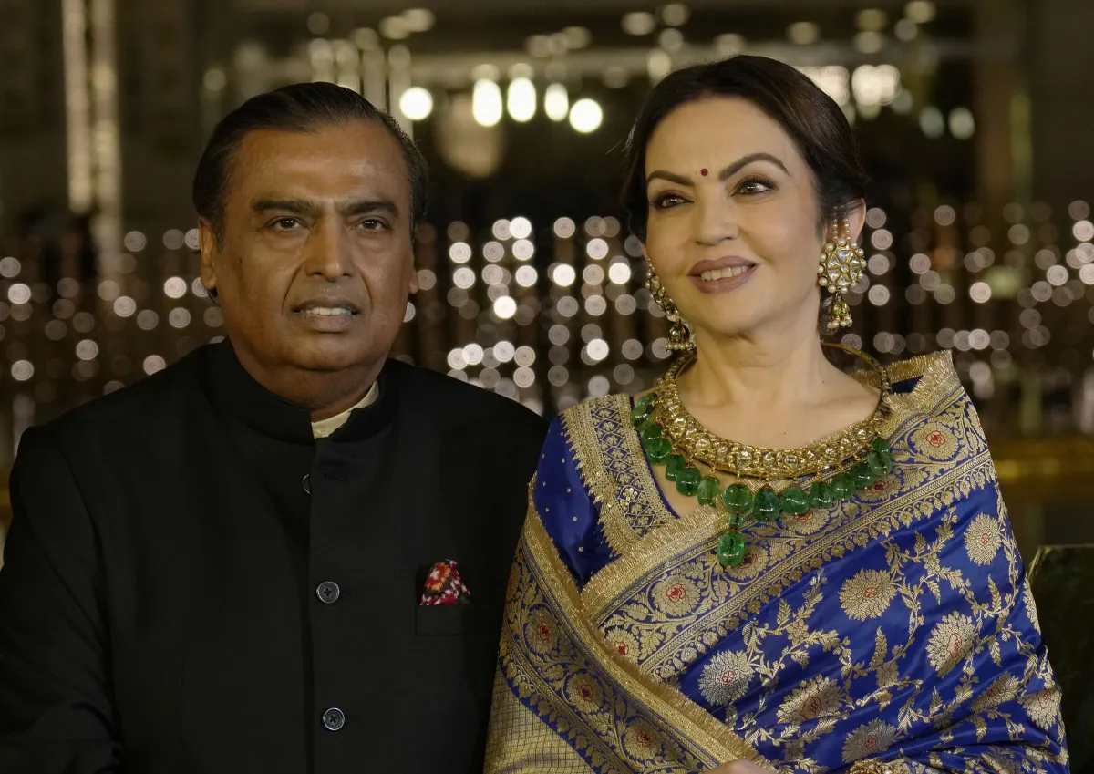 Mukesh Ambani and Nita Ambani- India TV Paisa