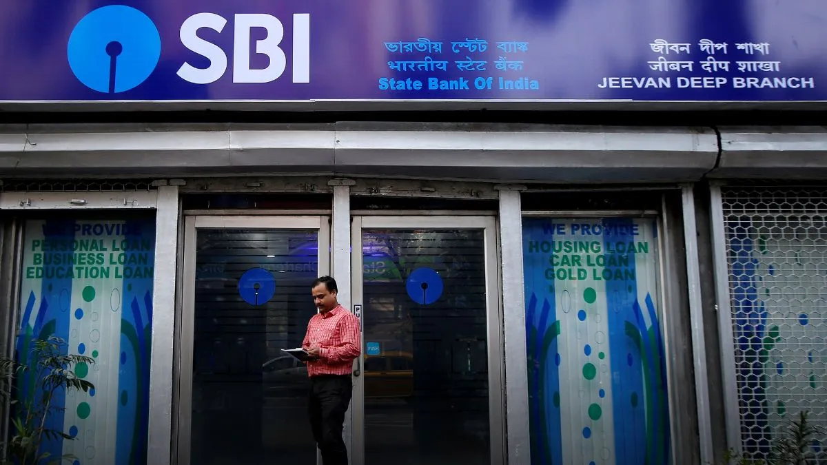 SBI got Rs 8,800 crore without asking news spread when CAG report was released- India TV Paisa