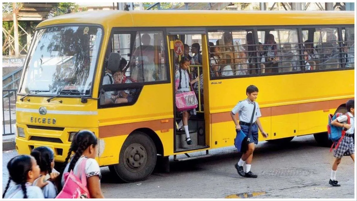 Mumbai School Bus Fare Hike School bus fees will increase from 15 TO 20 Percent in April - India TV Hindi
