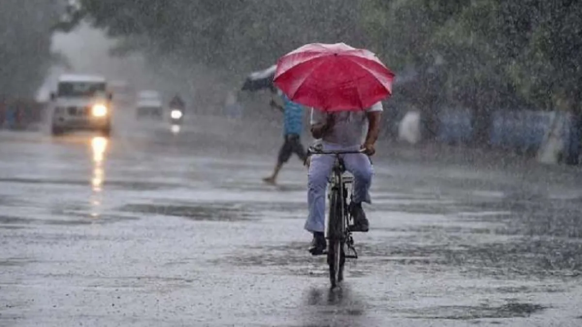 फिर बदला मौसम, सुबह धूप खिली, फिर दिल्ली एनसीआर के कई इलाकों में तेज बारिश, देखें Video- India TV Hindi