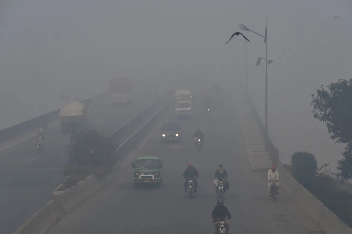 pakistan lahore most polluted city- India TV Hindi