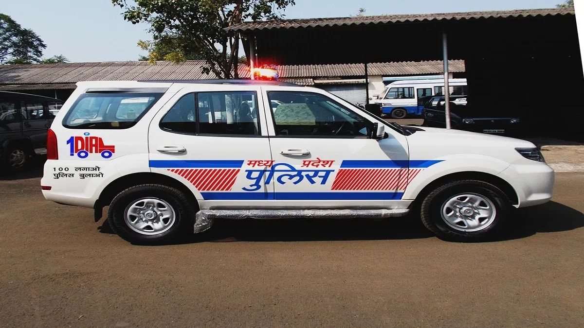 mp police van- India TV Hindi