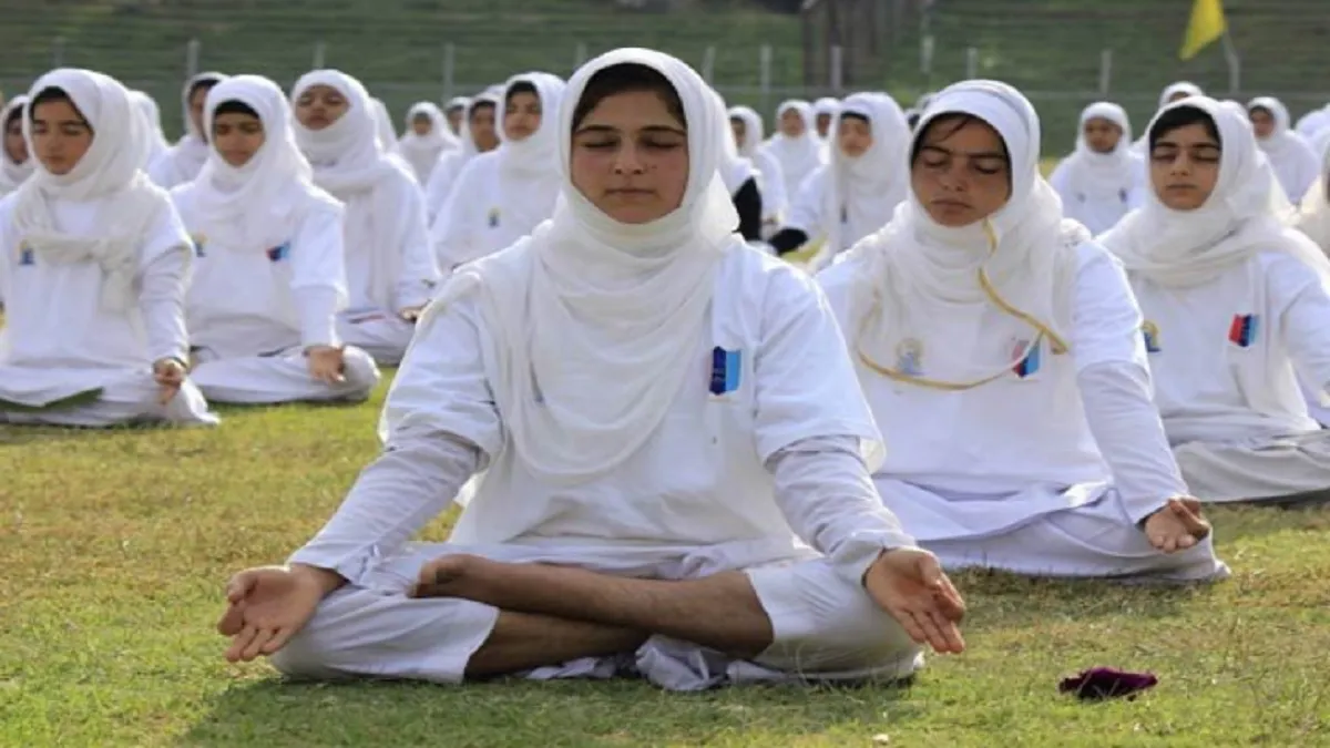 Saudi Arab: विश्वविद्यालय में लगाएगा Yoga क्लास- India TV Hindi