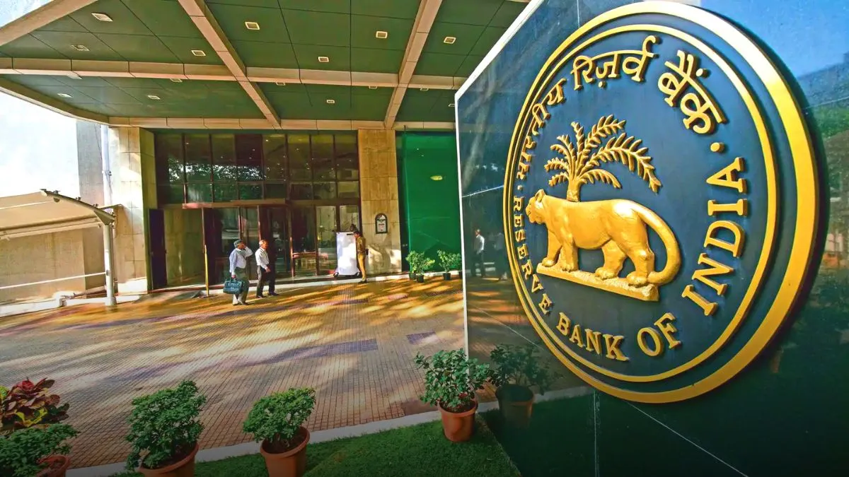 RBI Imposed Fine- India TV Paisa