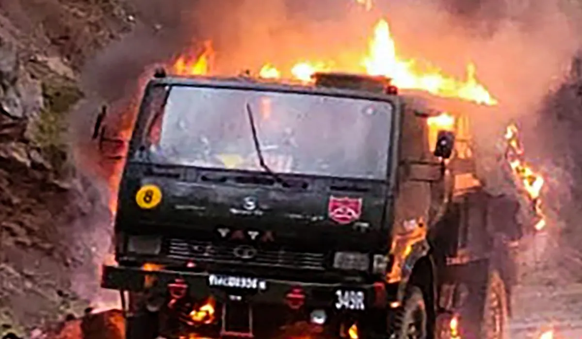 पुंछ में आर्मी ट्रक पर हमला- India TV Hindi