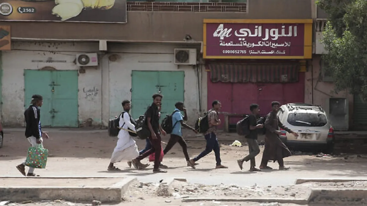 सूडान में फंसे कुछ भारतीयों को निकाला गया, इस बड़े मुस्लिम देश ने की मदद- India TV Hindi