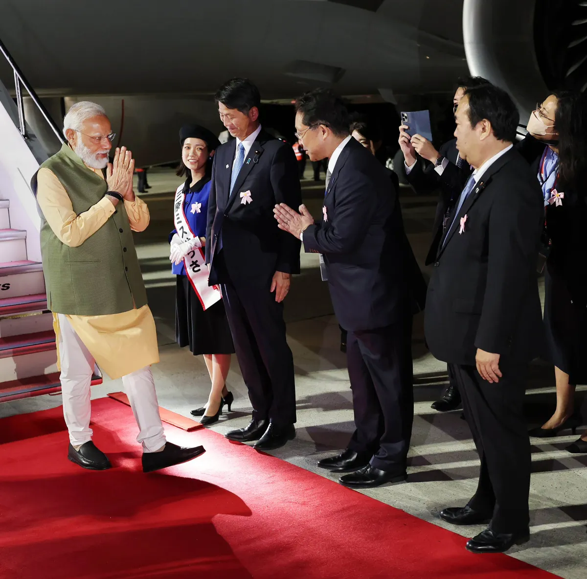 जी-7 में शामिल होने जापान पहुंचे पीएम मोदी- India TV Hindi