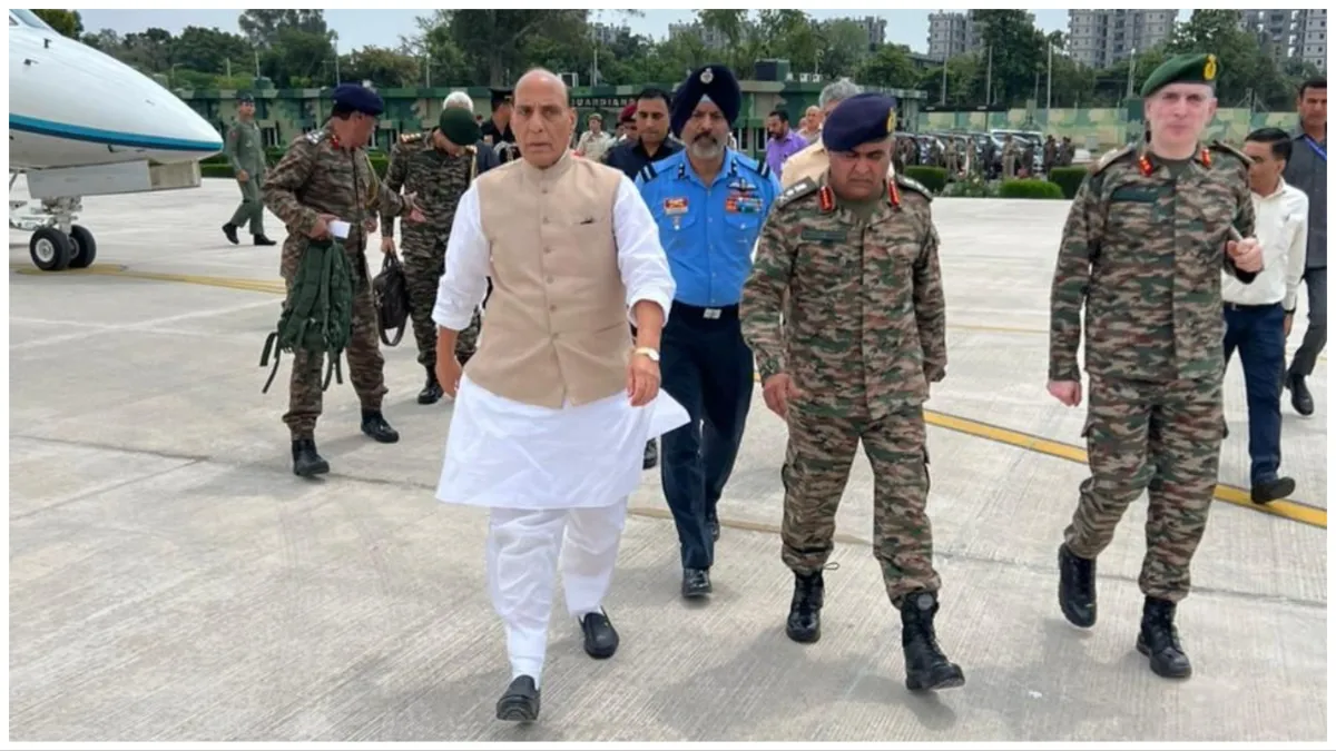 Defense Minister Rajnath Singh reached Jammu will pay tribute to the soldiers martyred in Rajouri- India TV Hindi