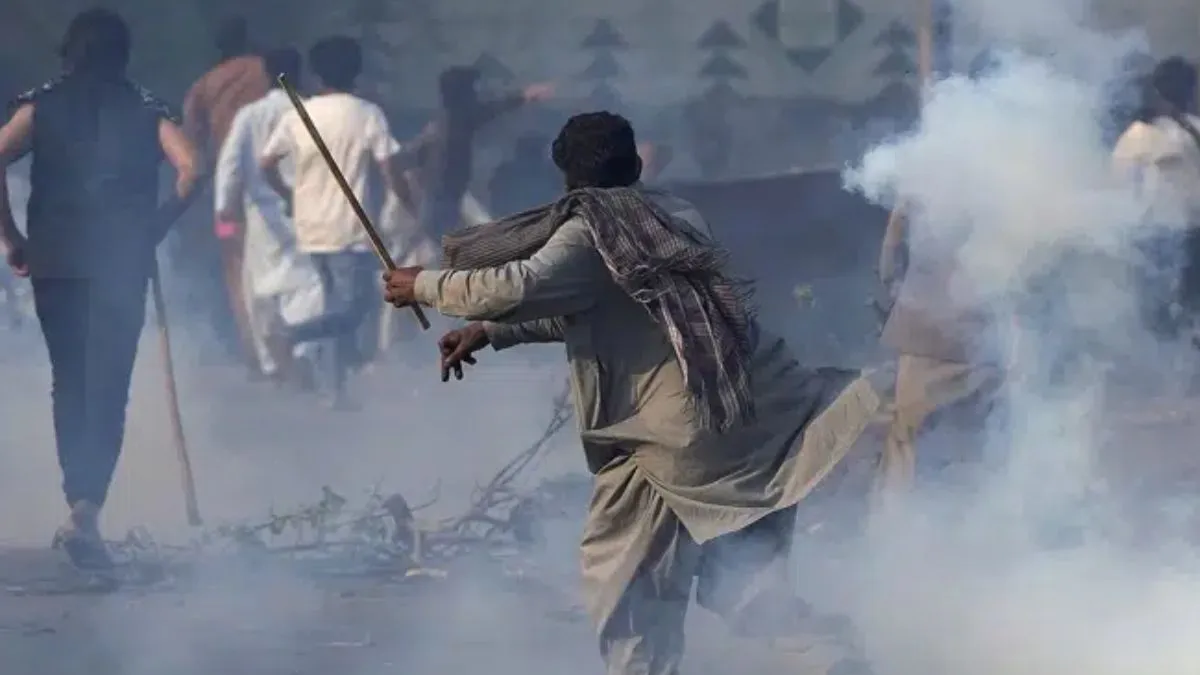 Kohat Clash, Pakistan Kohat Clash, Pakistan Clash, Coal Clash Kohat- India TV Hindi
