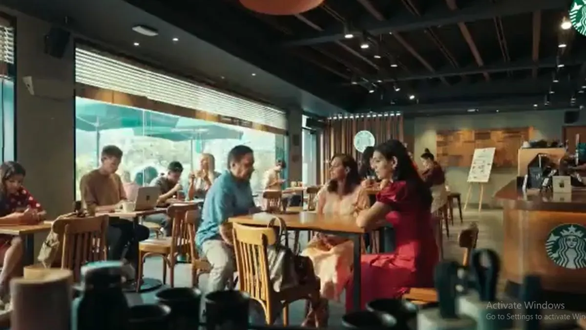 Starbucks ad, Starbucks ad sex change, starbucks ad promoting gender change- India TV Hindi