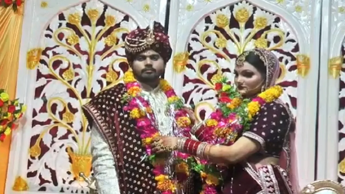 groom run away to left bride- India TV Hindi