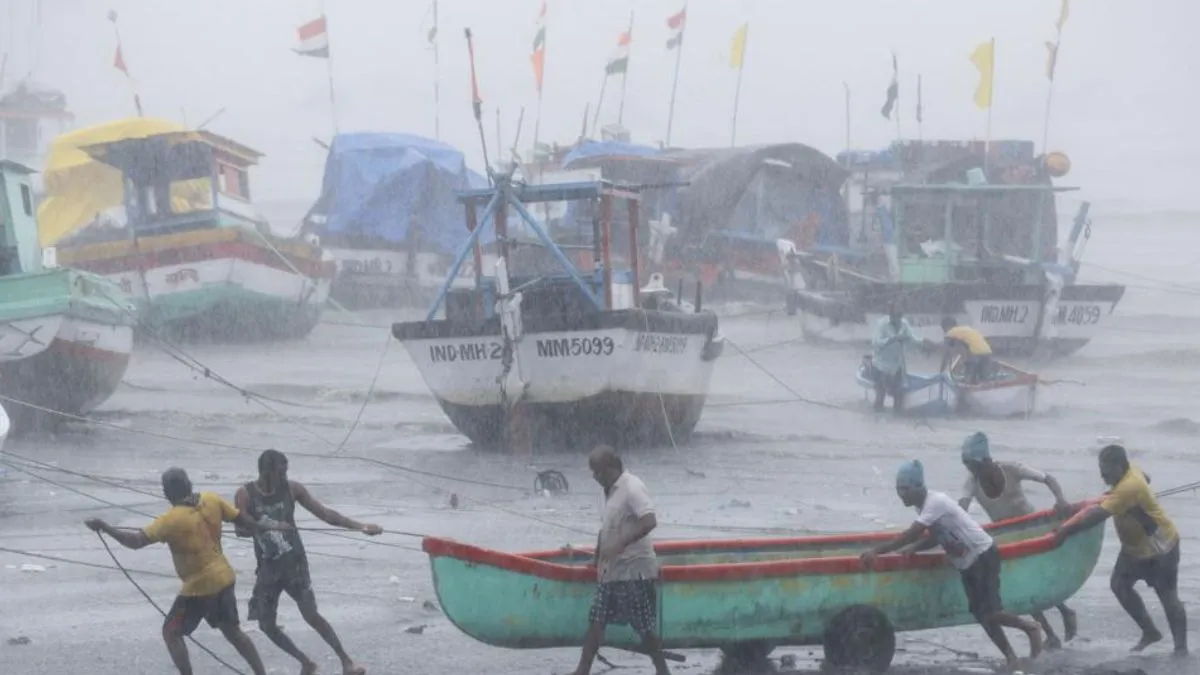 Cyclone Biparjoy, Cyclone Amphan, Cyclone Hudhud, Cyclone Tauktae- India TV Hindi