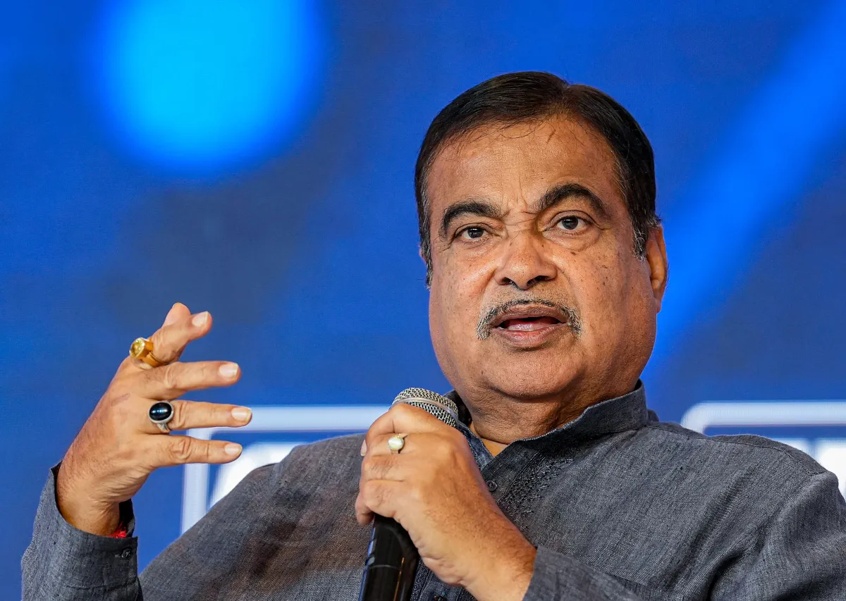 Union Minister Nitin Gadkari advised the Yogi government electric bus should be run in the state the- India TV Hindi