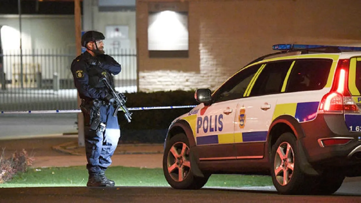 स्वीडन में मस्जिद के सामने फिर जलाई जाएगी कुरान, स्वीडन की पुलिस ने दी अनुमति- India TV Hindi