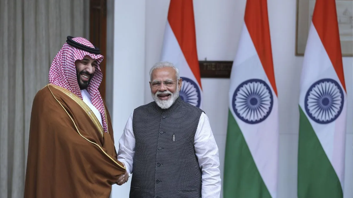 प्रधानमंत्री मोदी और सऊदी अरब के क्राउन प्रिंस मो. बिन सलमान (फाइल)- India TV Hindi
