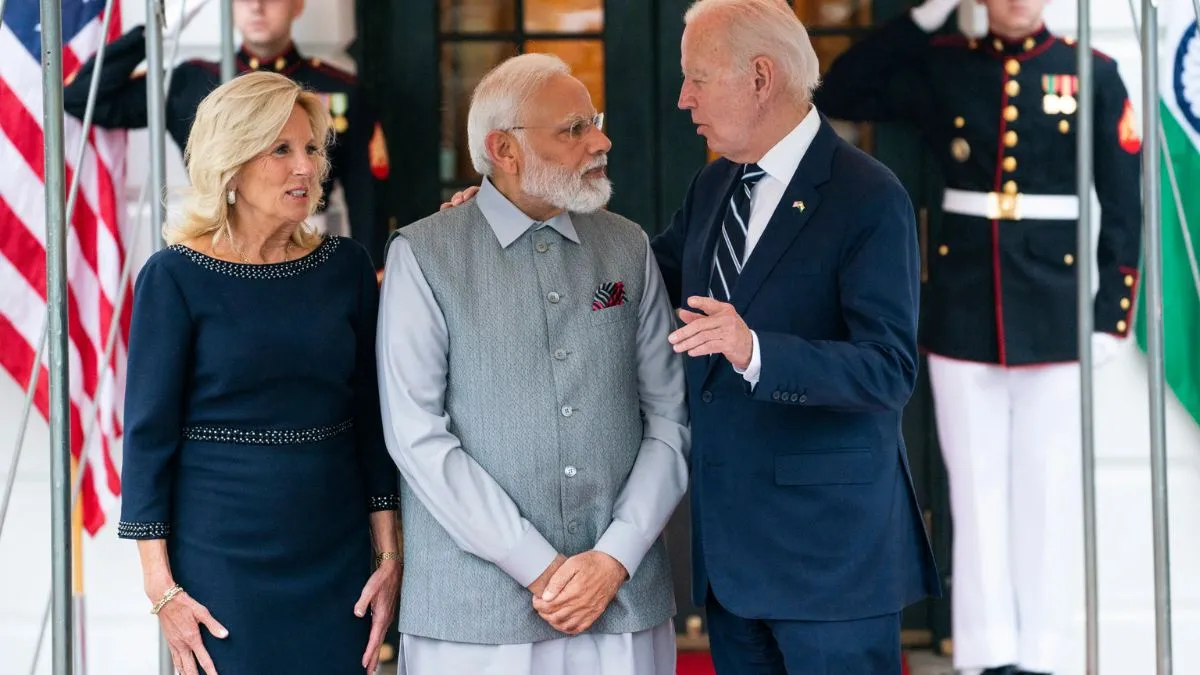 अमेरिकी राष्ट्रपति जो बाइडेन और उनकी पत्नी जिल बाइडेन के साथ पीएम मोदी- India TV Hindi