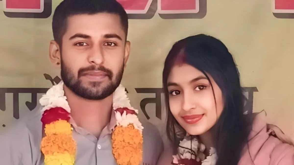 राजस्थान के बालेसर में शादी के बाद पहले पति के साथ तरूणा। - India TV Hindi