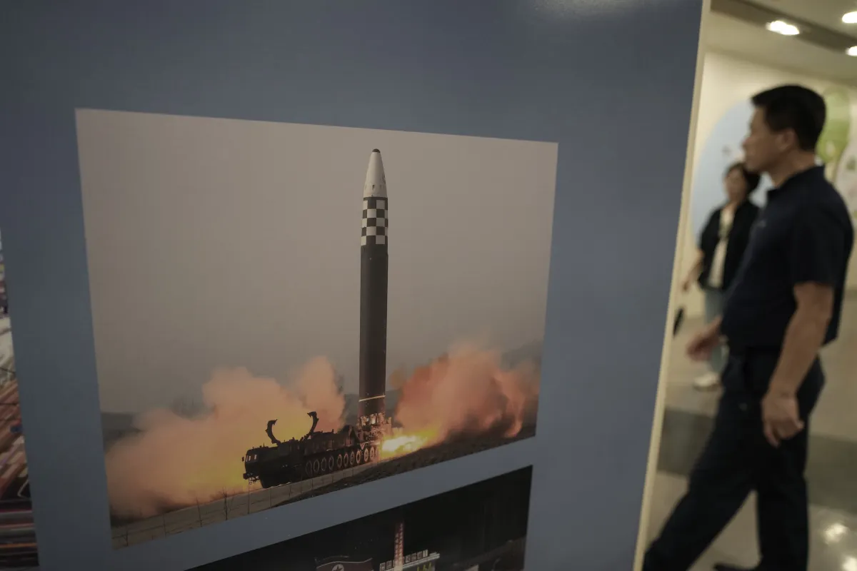 नहीं मान रहे किम जोंग, उत्तर कोरिया ने फिर दागी बैलिस्टिक मिसाइल, द. कोरिया ने किया दावा- India TV Hindi