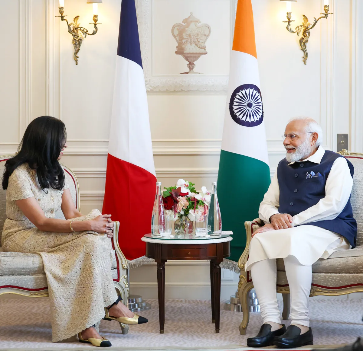 PM meets Chanel CEO Nair- India TV Paisa