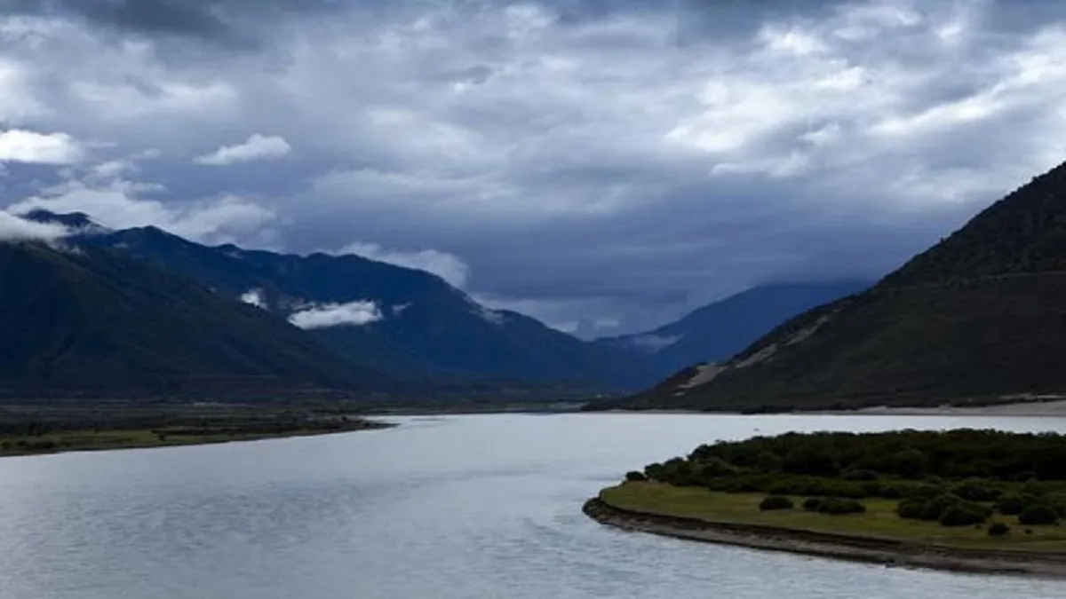 चीन की 'नापाक' साजिश, डैम बनाकर ब्रह्मपुत्र नदी का पानी रोकेगा ड्रैगन!- India TV Hindi