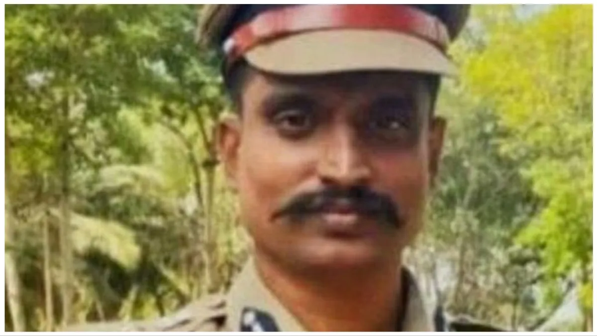 Senior IPS officer vijay kumar commits suicide by shooting police trying to find out the reasons- India TV Hindi