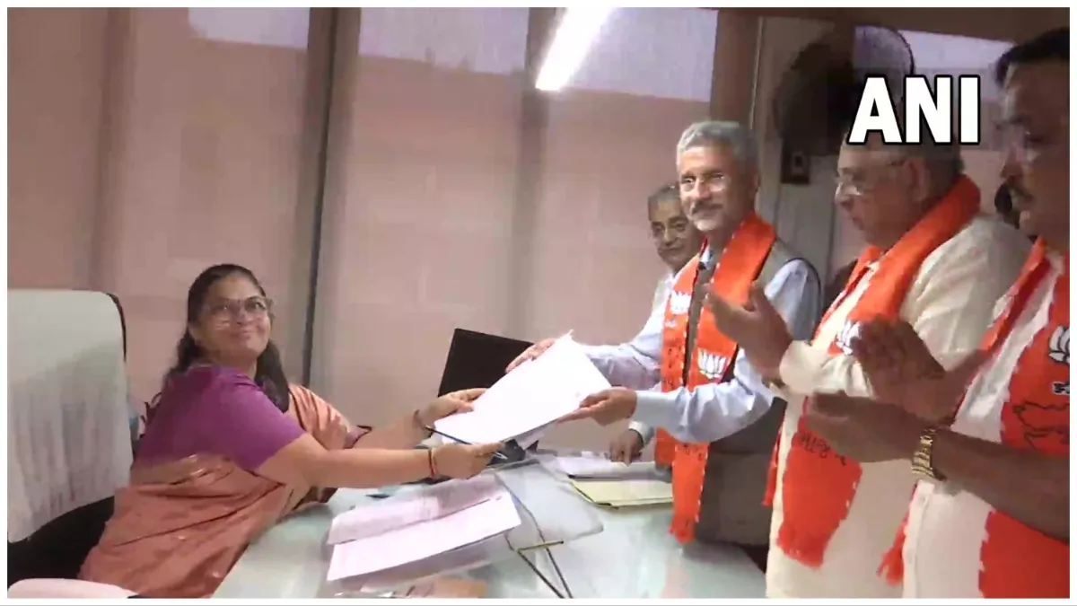 S Jaishankar files his nomination in Gandhinagar for the upcoming Rajya Sabha elections  in gujarat- India TV Hindi