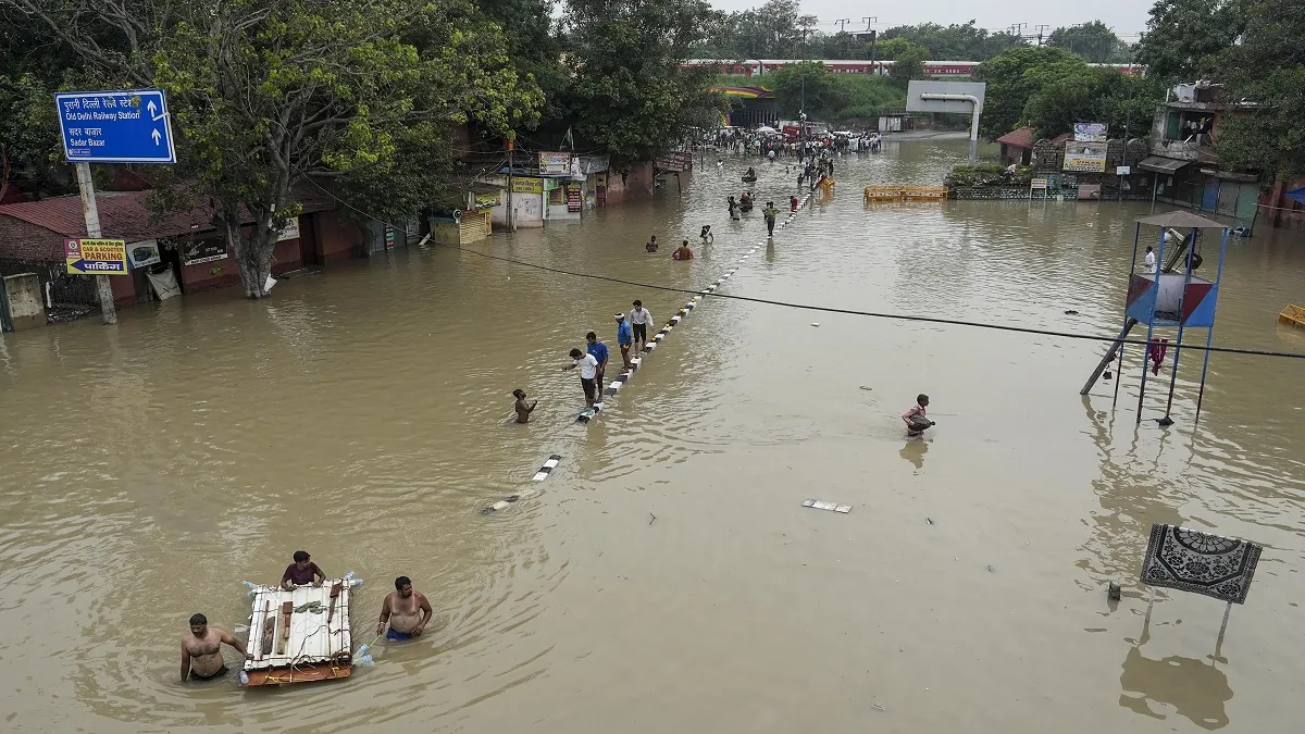 delhi flood- India TV Hindi