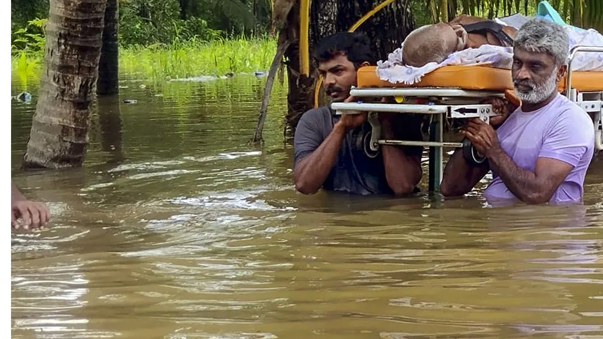 केरल में भारी बारिश- India TV Hindi