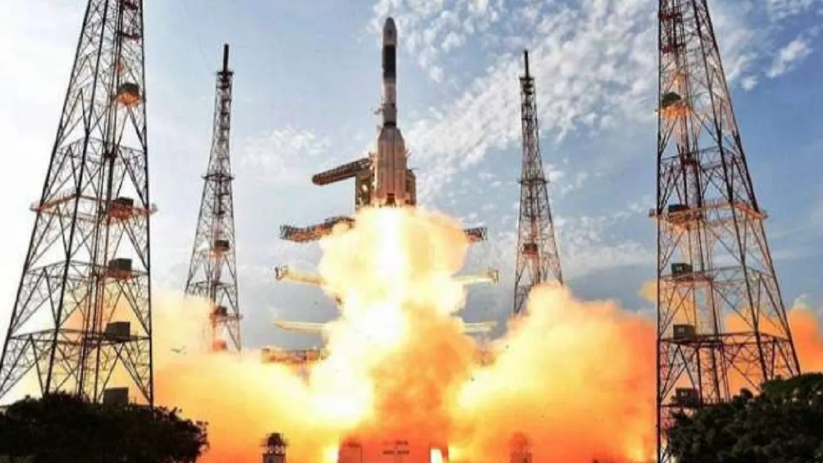 चीन ने लॉन्च किया दुनिया का पहला मीथेन से चलने वाला रॉकेट- India TV Hindi