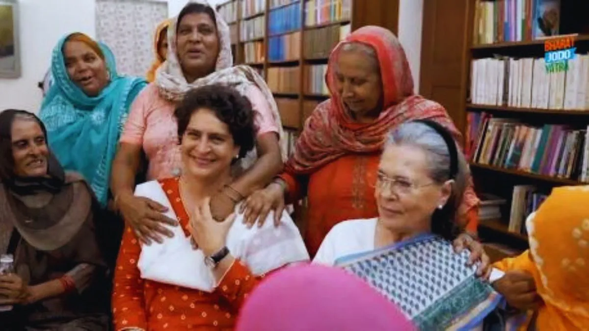 हरियाणा की महिला किसानों ने सोनिया गांधी के साथ किया भोजन- India TV Hindi