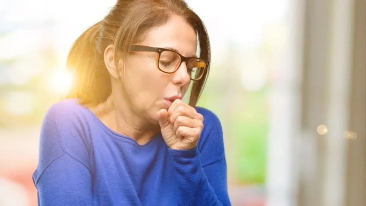 causes of coughing in morning- India TV Hindi